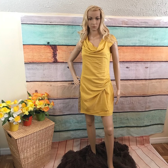 Dresses & Skirts - Very J Dress, Size Med 🌹